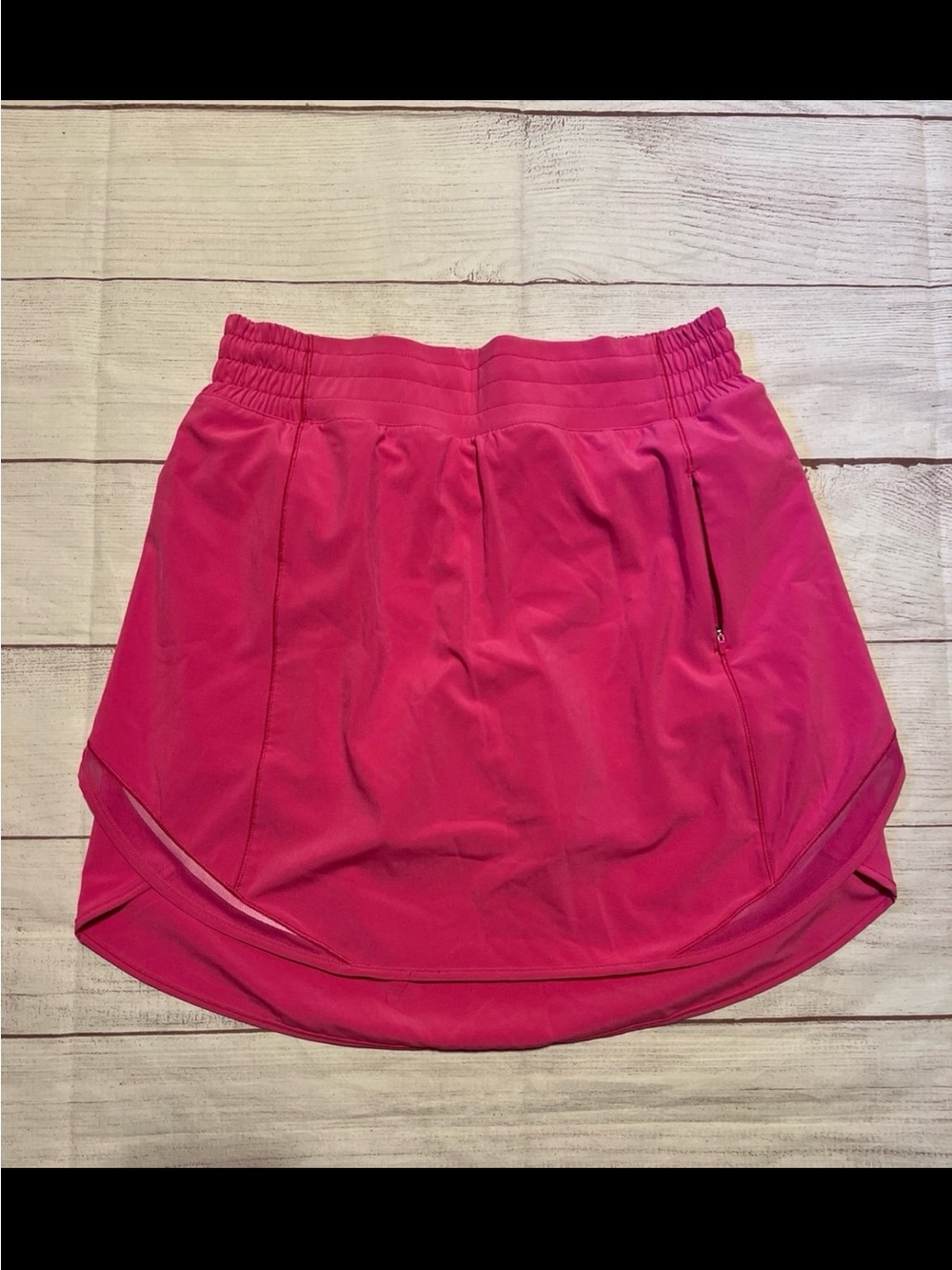 Lululemon Hotty Hot Skirt in Sonic Pink high-rise waist built in shorts size 6